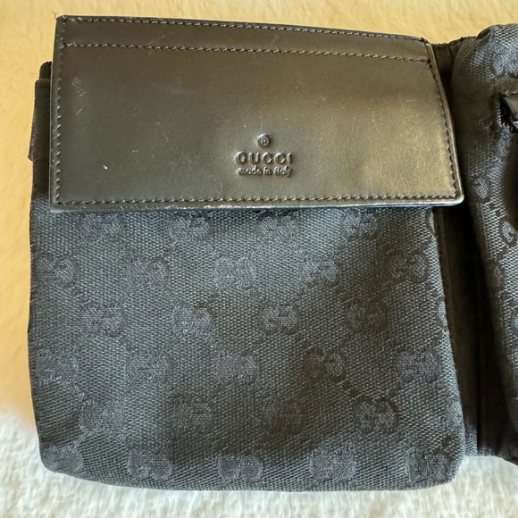 100% Authentic Gucci Waist bag. - Picture 5 of 15